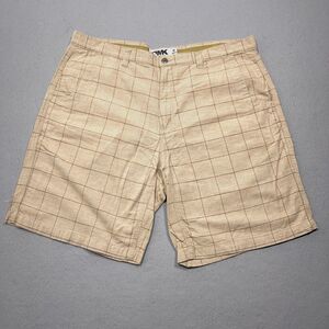 Mountain Khakis Shorts Men 42 X 10 Boardwalk Beige Plaid Relaxed Fit Linen Blend